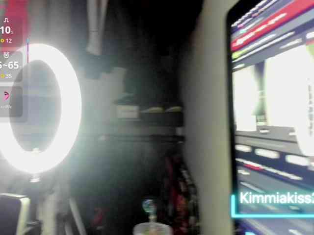 Kimmiakiss22 webcam