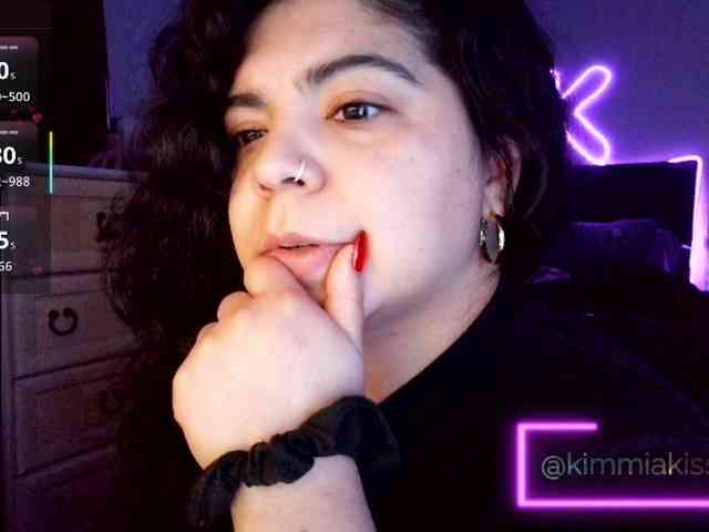 Kimmiakiss22 webcam