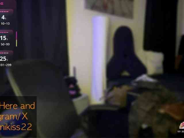 Kimmiakiss22 webcam