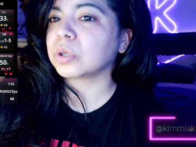 Kimmiakiss22 webcam