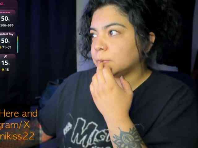 Kimmiakiss22 webcam