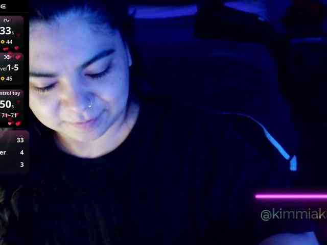Kimmiakiss22 webcam
