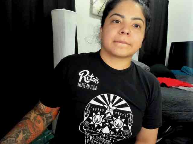 Kimmiakiss22 webcam