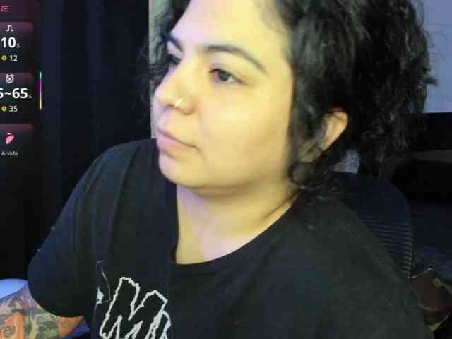 Kimmiakiss22 webcam