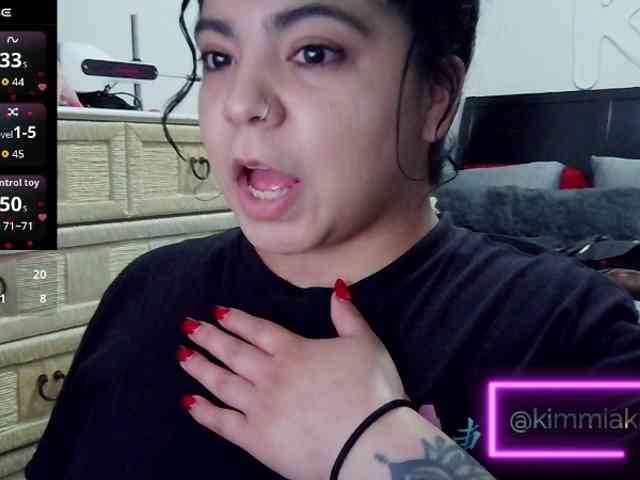 Kimmiakiss22 webcam