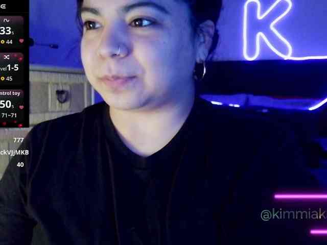Kimmiakiss22 webcam