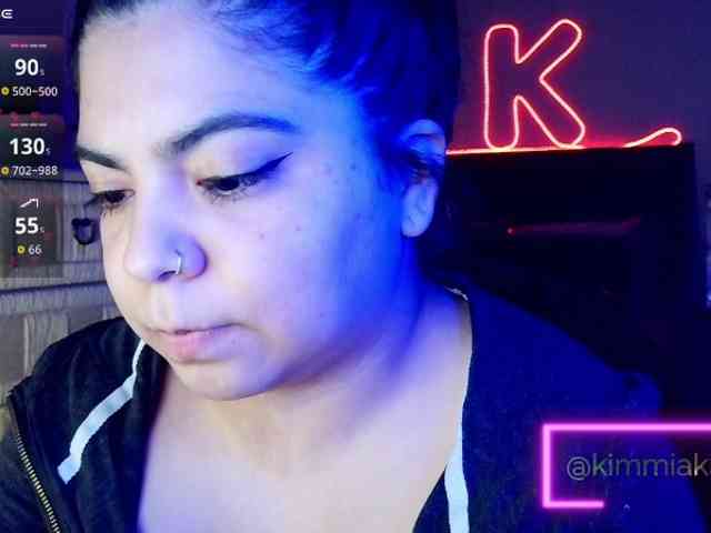Kimmiakiss22 webcam