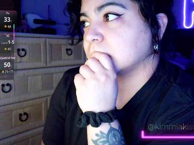Kimmiakiss22 webcam