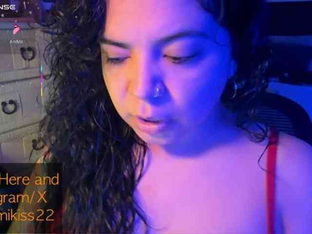 Kimmiakiss22 webcam