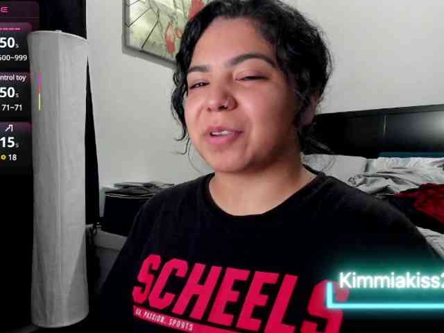 Kimmiakiss22 webcam
