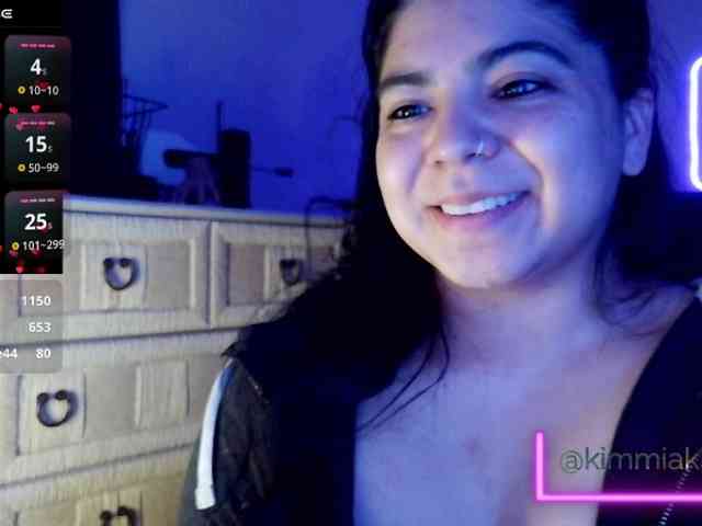 Kimmiakiss22 webcam