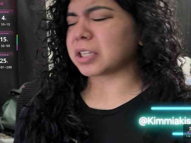 Kimmiakiss22 webcam