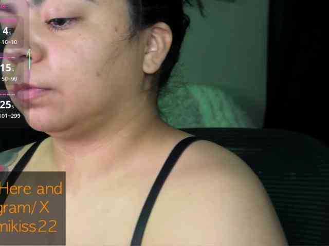 Kimmiakiss22 webcam