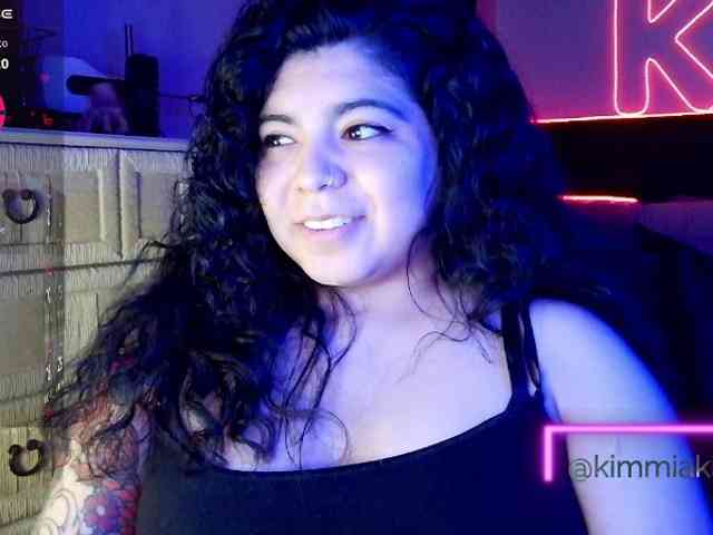Kimmiakiss22 webcam