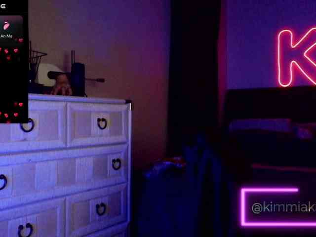 Kimmiakiss22 webcam