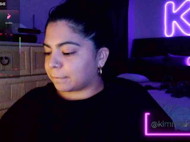 Kimmiakiss22 webcam