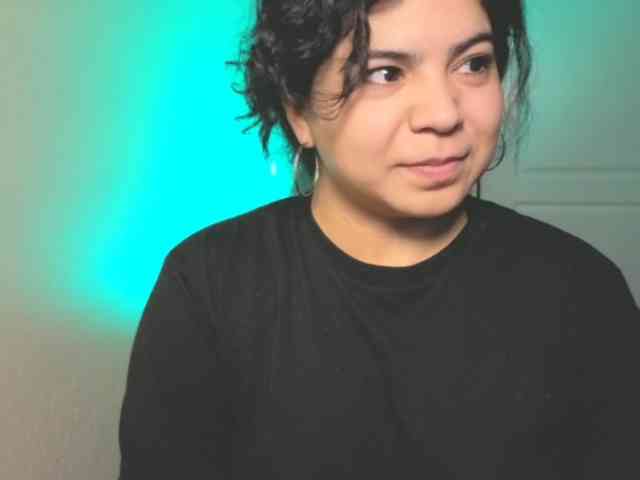 Kimmiakiss22 webcam