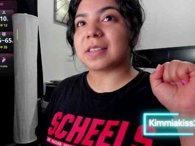 Kimmiakiss22 webcam