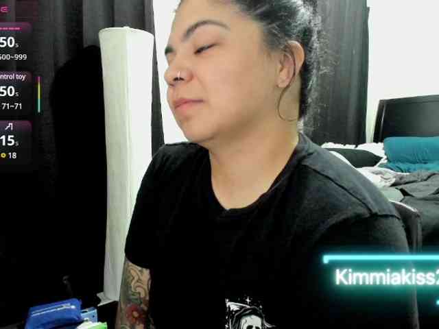 Kimmiakiss22 webcam