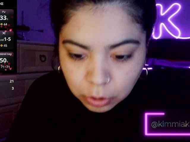 Kimmiakiss22 webcam