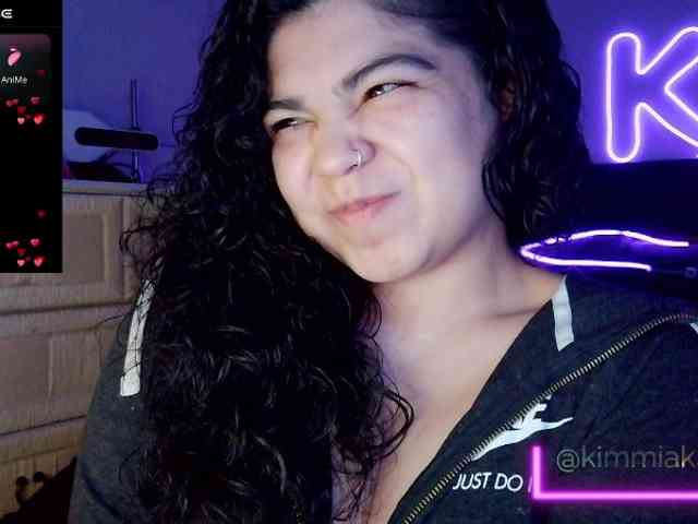 Kimmiakiss22 webcam