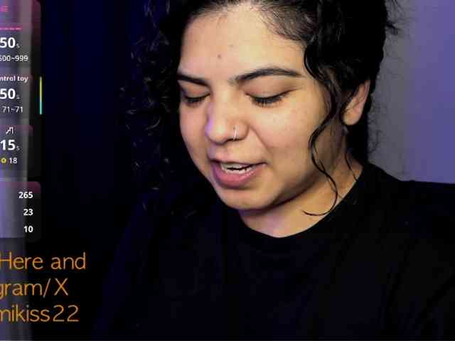 Kimmiakiss22 webcam