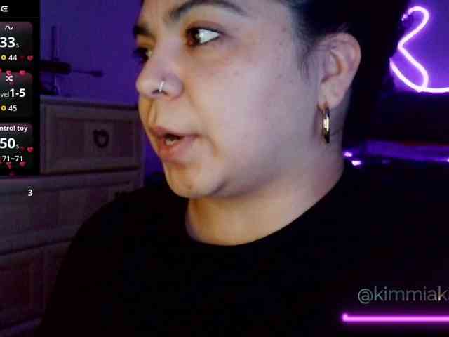 Kimmiakiss22 webcam