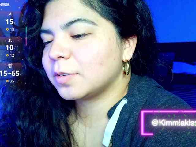 Kimmiakiss22 webcam