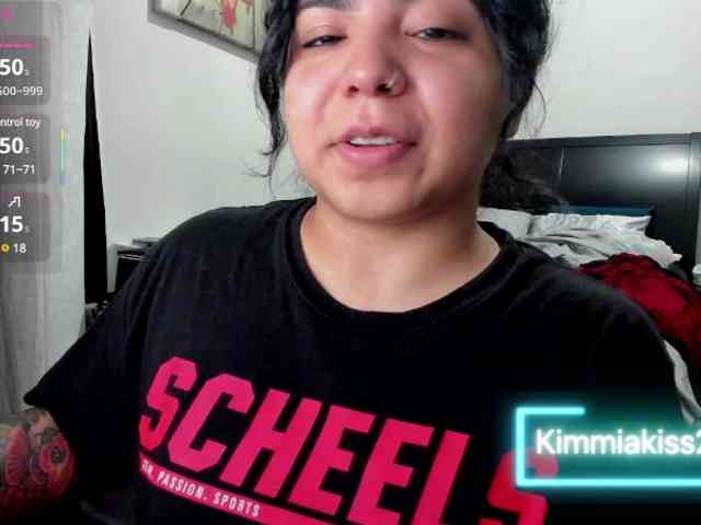 Kimmiakiss22 webcam