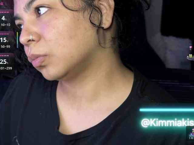 Kimmiakiss22 webcam