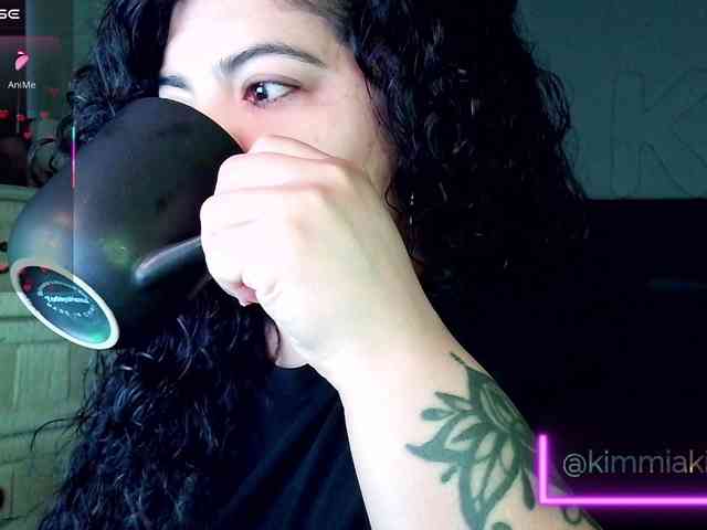 Kimmiakiss22 webcam