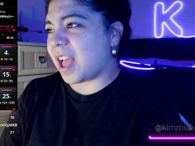 Kimmiakiss22 webcam