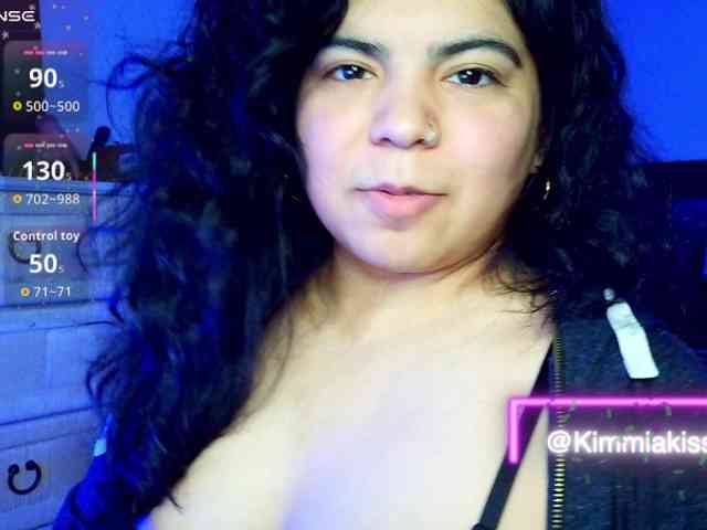 Kimmiakiss22 webcam
