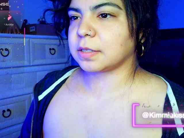 Kimmiakiss22 webcam