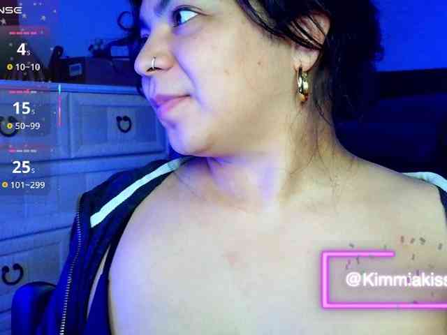 Kimmiakiss22 webcam