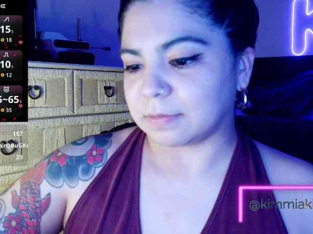 Kimmiakiss22 webcam