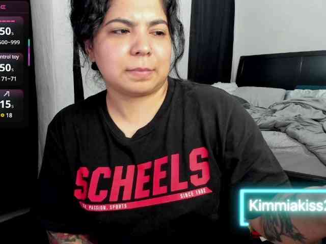 Kimmiakiss22 webcam