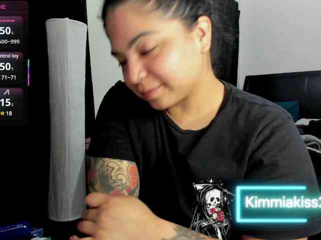 Kimmiakiss22 webcam