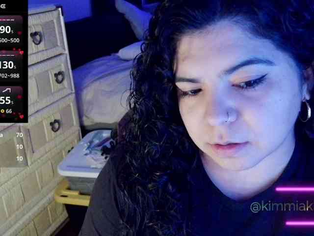 Kimmiakiss22 webcam