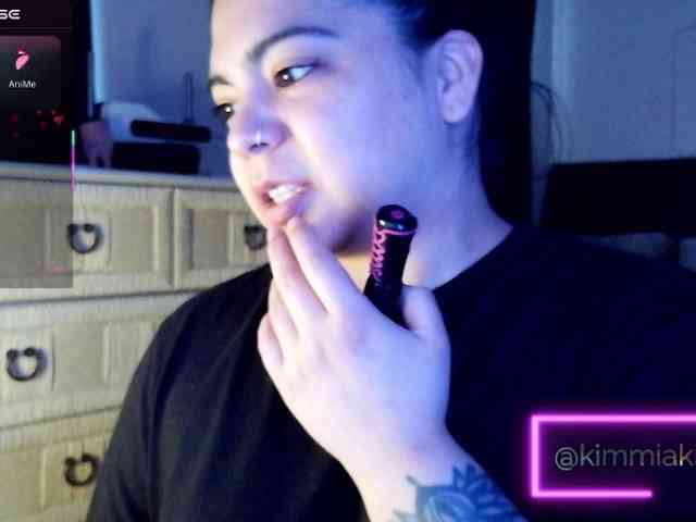 Kimmiakiss22 webcam
