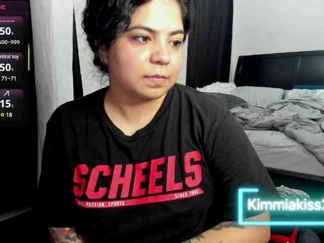 Kimmiakiss22 webcam