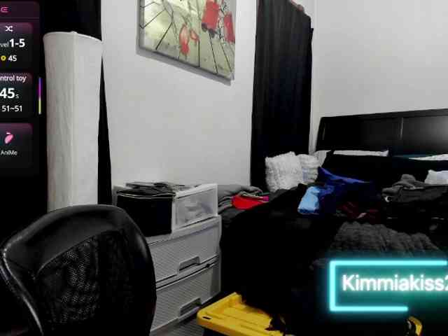Kimmiakiss22 webcam