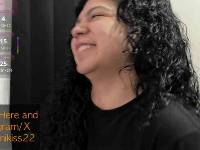 Kimmiakiss22 webcam