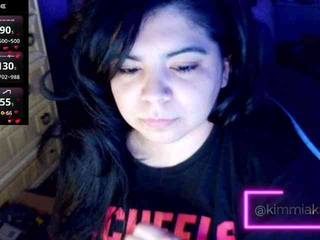 Kimmiakiss22 webcam
