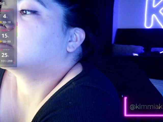 Kimmiakiss22 webcam