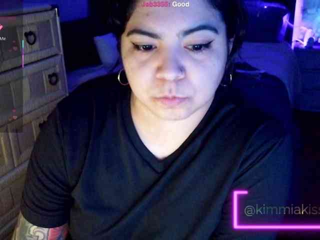 Kimmiakiss22 webcam