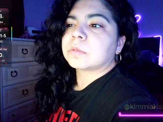 Kimmiakiss22 webcam