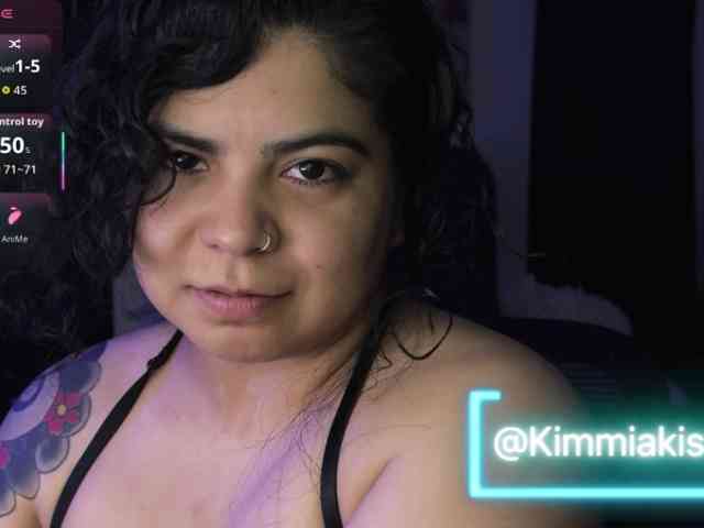 Kimmiakiss22 webcam