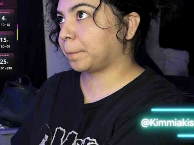 Kimmiakiss22 webcam