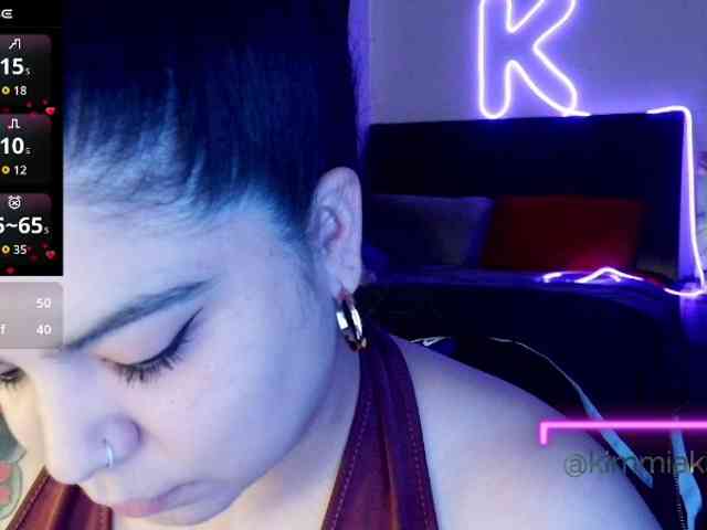 Kimmiakiss22 webcam
